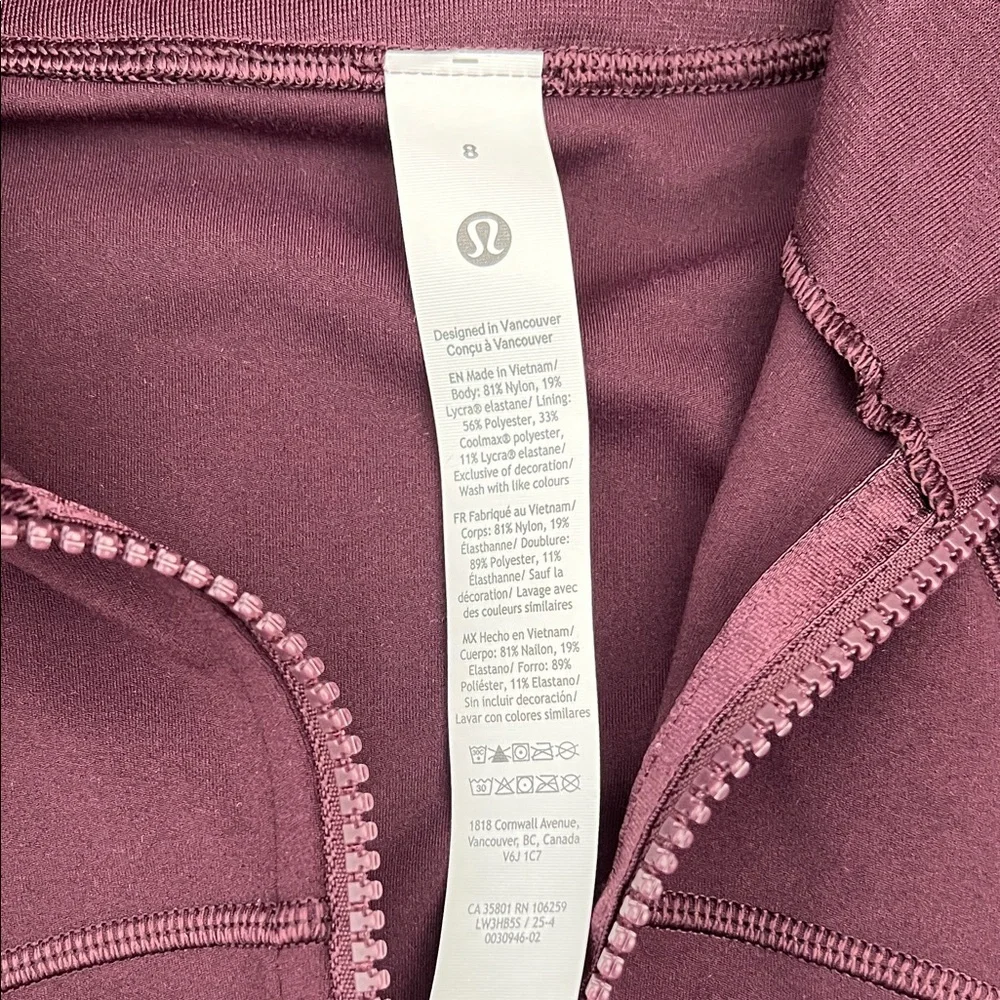 Lululemon Black Plum Define Cropped Jacket Size 8 NWT - Picture 2 of 5